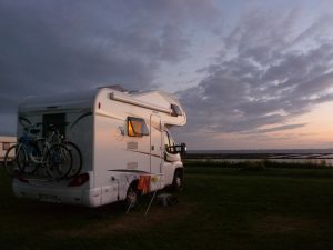 Abstellplatz für Wohnmobil finden